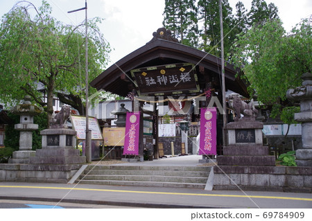 Morioka scenery: The main gate of Sakurayama Shrine Morioka scenery: The main gate of Sakurayama Shrine 69784909