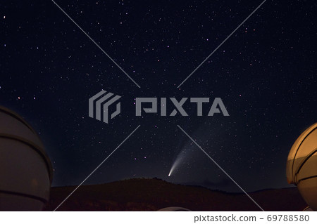 Neowise kite in starry sky 69788580