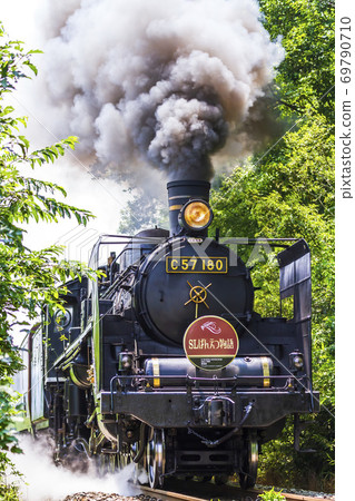 SL Banetsu Monogatari running on the Ban-Etsusai Line SL Banetsu Monogatari running on the Ban-Etsusai Line 69790710