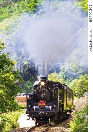 SL Banetsu Monogatari running on the Ban-Etsusai Line, Kitakata City, Fukushima Prefecture SL Banetsu Monogatari running on the Ban-Etsusai Line, Kitakata City, Fukushima Prefecture 69791301