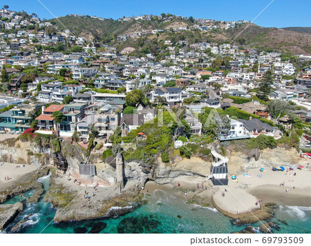 Aerial view of Laguna Beach coastline, California 69793509