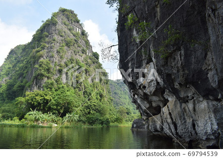 World Heritage Vietnam Tam Coc River Boat Boat World Heritage Vietnam Tam Coc River Boat Boat 69794539