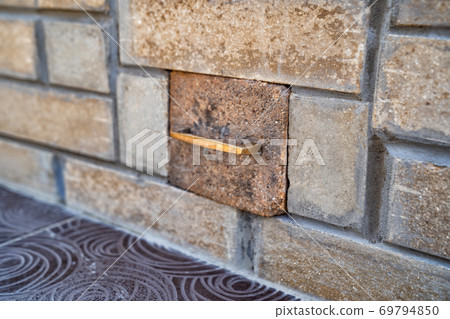 ash-pit hatch. aboveground large brick tandir. 69794850