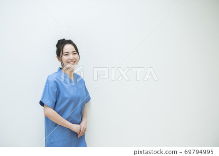 Portrait of a medical worker, female 69794995