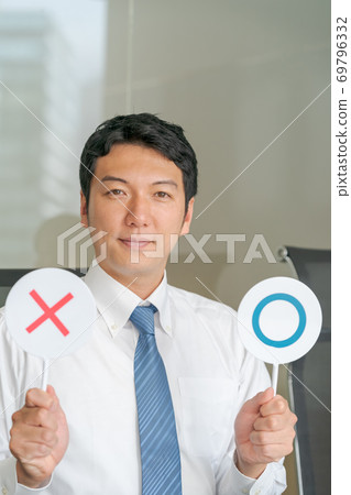 businessman, person, gents 69796332