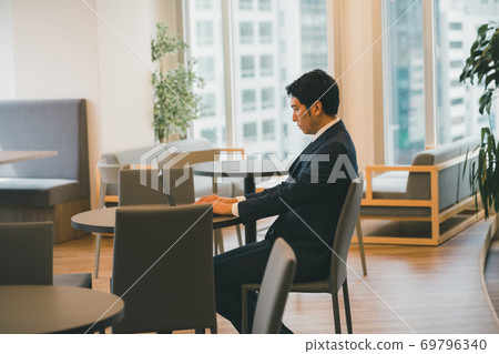 businessperson, office, offices 69796340