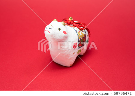十二生肖牛肉年 69796471