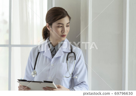 Medical female 69796630