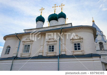 Annunciation cathedral of Nikitsky Monastery in Pereslavl-Zalessky, Russia. Golden ring of Russia 69798385