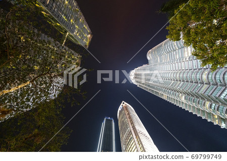 skyscrapers in Kuala Lumpur 69799749