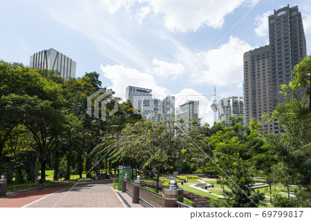KLCC park in Kuala Lumpur 69799817