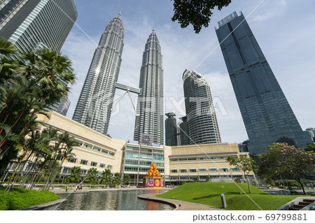 Petronas Towers in Kuala Lumpur Petronas Towers in Kuala Lumpur 69799881
