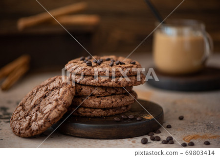 round chocolate chip cookies with almonds round chocolate chip cookies with almonds 69803414