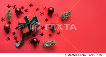 Christmas banner with sparkling wine, gift. Christmas banner with sparkling wine, gift. 69807488