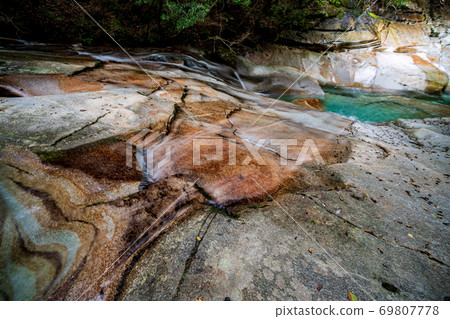 Beautiful Mizufuji Kawachi Valley flowing through the clear stream Kuwabara River 69807778