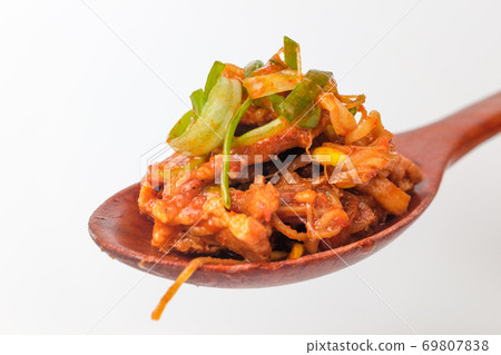 Bean sprouts yakiniku 69807838