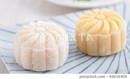 Snow skin moon cake moon cake Mid-Autumn Festival Snow skin moon cake mooncake げっぺい Fifteen Nights 69816409