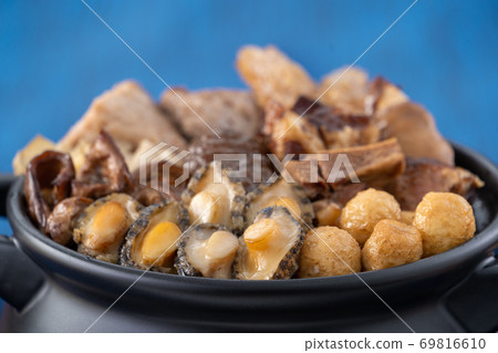 佛跳牆 年菜 農曆新年 Chinese lunar new year Fo Tiao Qiang 佛跳牆 年菜 農曆新年 Chinese lunar new year Fo Tiao Qiang 69816610
