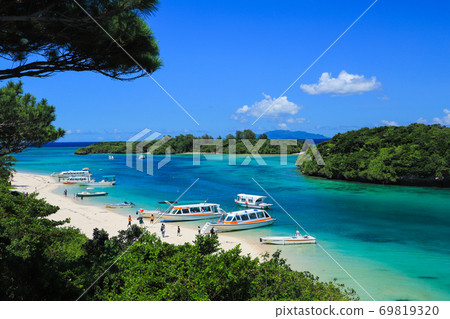 Superb view of Ishigaki Island Kabira Bay 69819320
