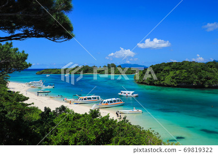 Superb view of Ishigaki Island Kabira Bay 69819322