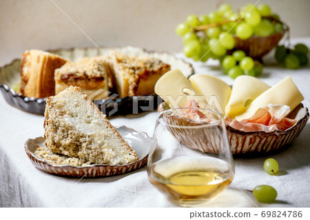 Appetizers with sicilian focaccia 69824786
