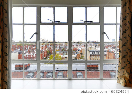 Kensington window Kensington window 69824934