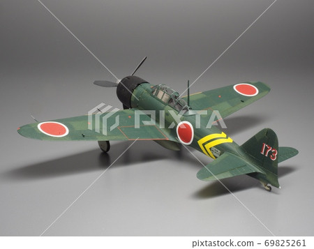 Zero fighter plastic model Zero fighter plastic model 69825261