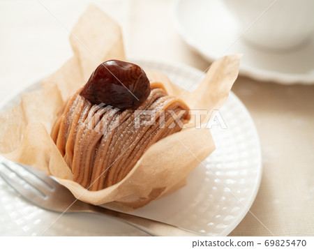 勃朗峰蛋糕 勃朗峰蛋糕 69825470