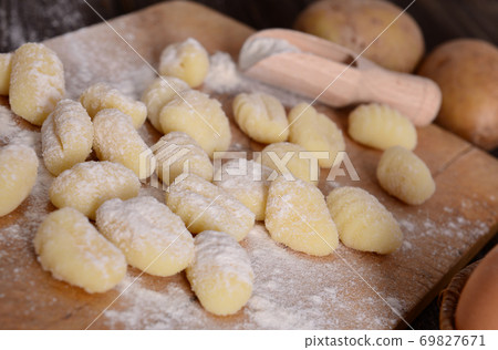Gnocchi 69827671