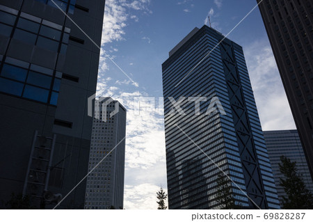 東京西新宿摩天大樓的景色 東京西新宿摩天大樓的景色 69828287
