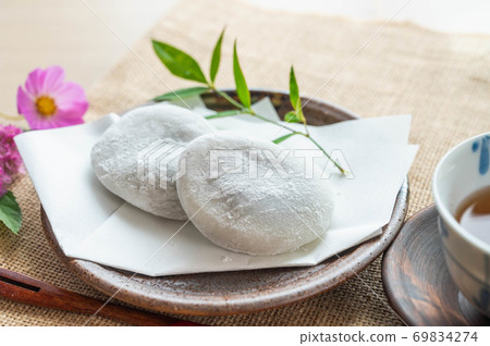 White Daifuku Mochi White Daifuku Mochi 69834274