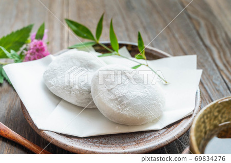 White Daifuku Mochi White Daifuku Mochi 69834276
