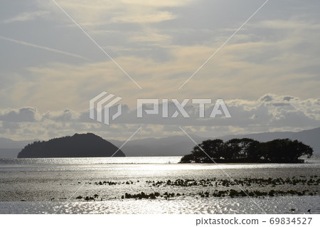 Evening view of Lake Biwa Evening view of Lake Biwa 69834527