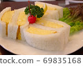 Fluffy egg sandwich 69835168