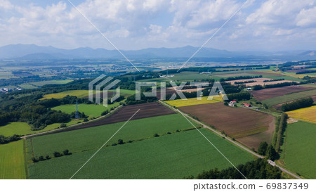 Countryside image 69837349