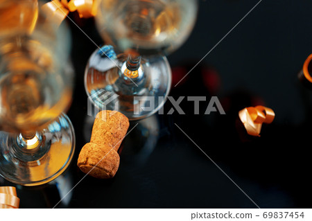 Glass goblet of Champagne wine close up Glass goblet of Champagne wine close up 69837454