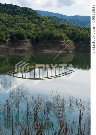 舒帕羅湖的底部 舒帕羅湖的底部 69838635