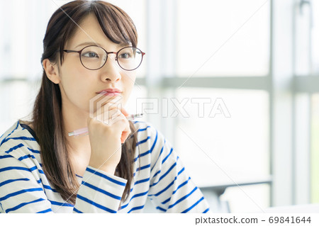 學習的女孩學習 69841644