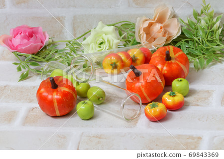 Vegetables, fruits, miniatures, toys, tomatoes, pumpkins, apples, toys, food 69843369