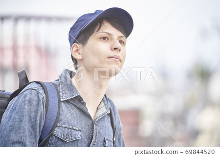 外國旅行者男性 外國旅行者男性 69844520