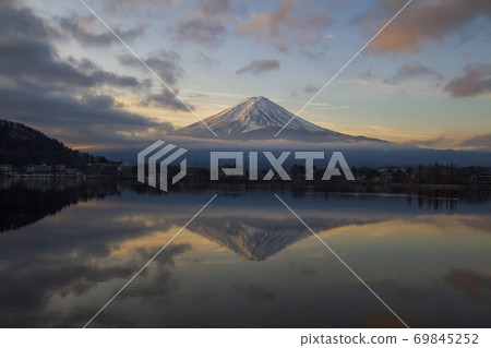 Mount Fuji Mount Fuji 69845252