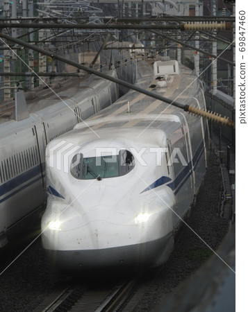 Yamashina附近的新幹線N700S J1編隊 Yamashina附近的新幹線N700S J1編隊 69847460