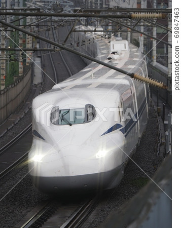 Yamashina附近的新幹線N700S J4編隊 69847463