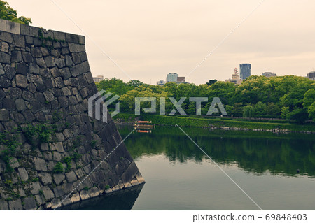 Japan's 100 Great Castles / Osaka Castle Japan's 100 Great Castles / Osaka Castle 69848403