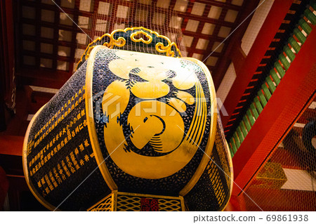 淺草寺保藏門吊燈籠 69861938