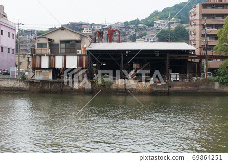 Cityscape of factories along the Niko River in Kure City, Hiroshima 69864251