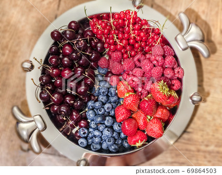Great best plate with berries 69864503