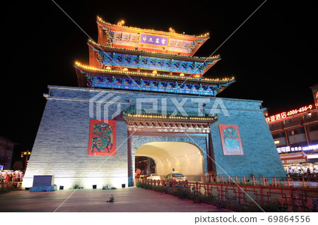 Kaifeng Gulou, Kaifeng City, Henan Province, China 69864556