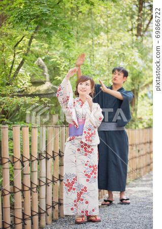 男人和女人跳舞bon 69866722