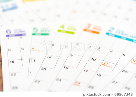 Calendar 69867348